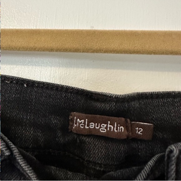 J. McLaughlin Women’s Front Seam Stretch Jeans Black Wash Size 12 - Picture 2 of 6